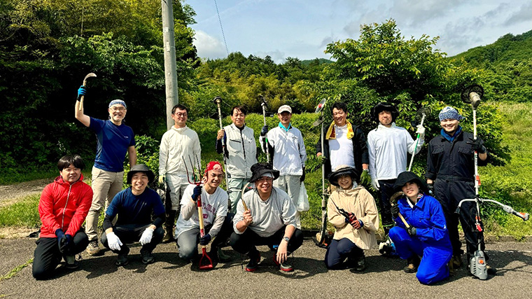 耕作放棄地を整備し、有効活用と美化に取り組んでいます。